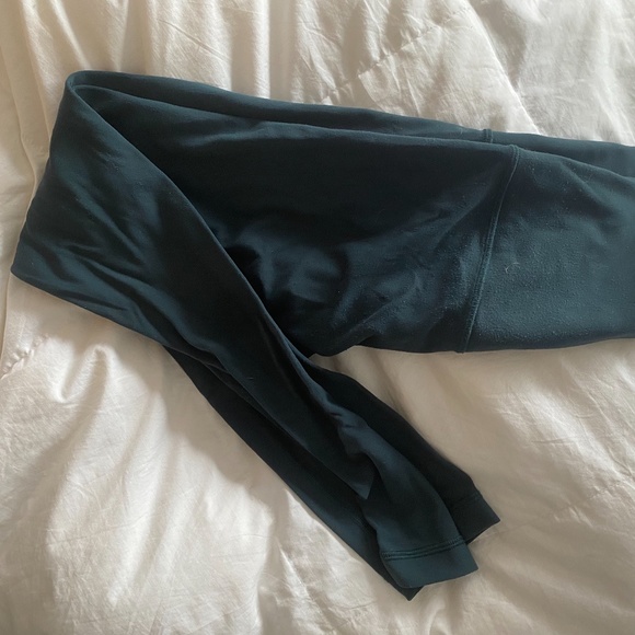 lululemon align crop nile blue crop 21" size 4 - Picture 3 of 5